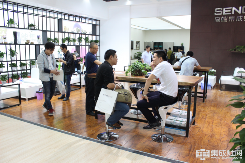 森歌集成灶亮相上海展勢不可擋(圖10) 森歌集成灶亮相上海展勢不可擋