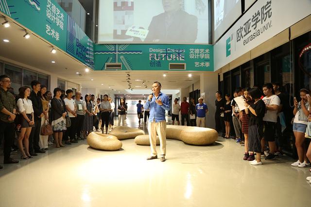西安歐亞學(xué)院呈現(xiàn)“建筑之外”特別展覽(圖3) 西安歐亞學(xué)院呈現(xiàn)“建筑之外”特別展覽