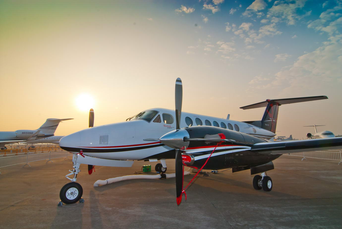 700余家展商參展 四國空軍聯(lián)袂獻技(圖1) 700余家展商參展 四國空軍聯(lián)袂獻技(圖1)